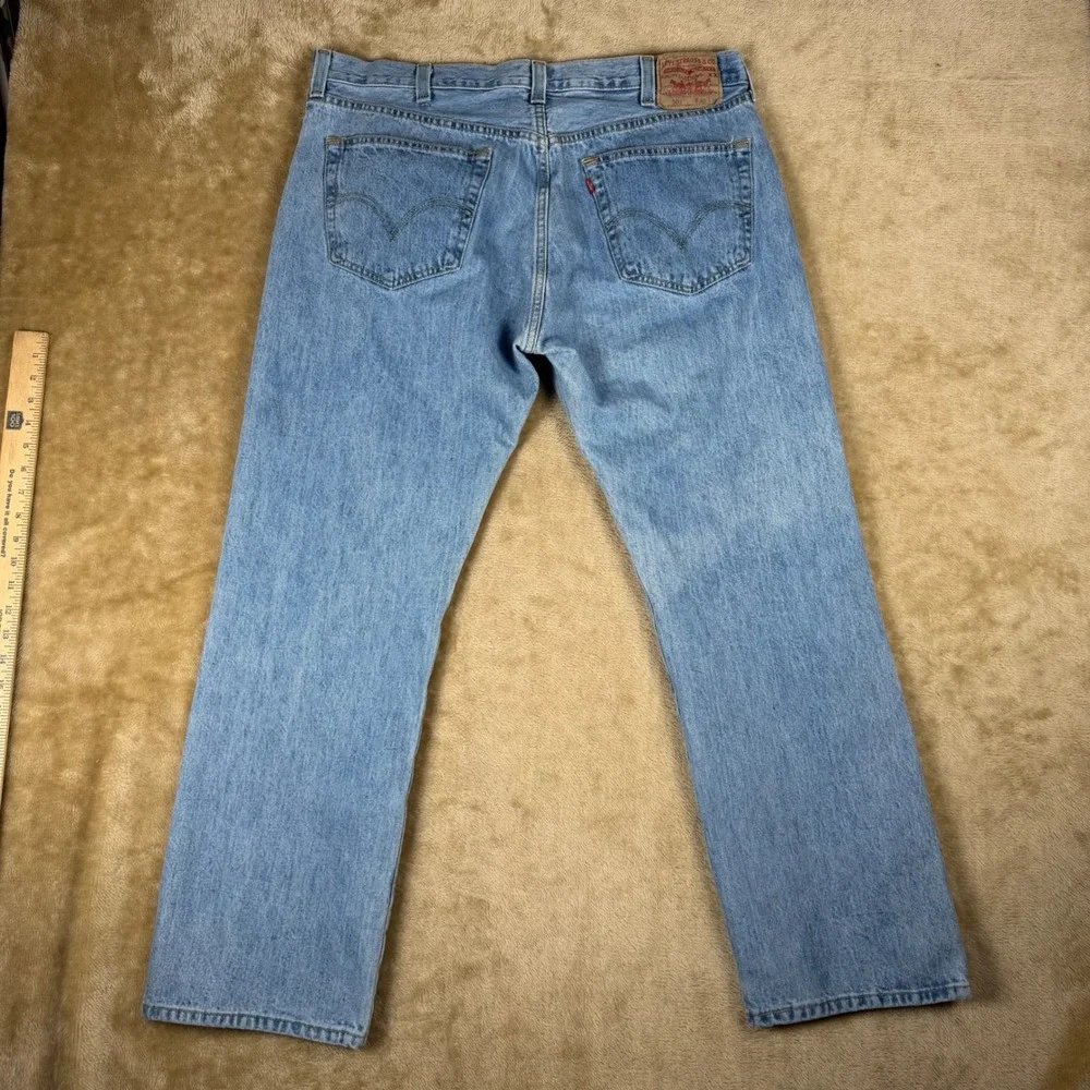 Levis measurements waist